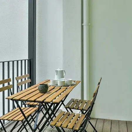 Plum Guide - The Cowrie شقة Lisboa